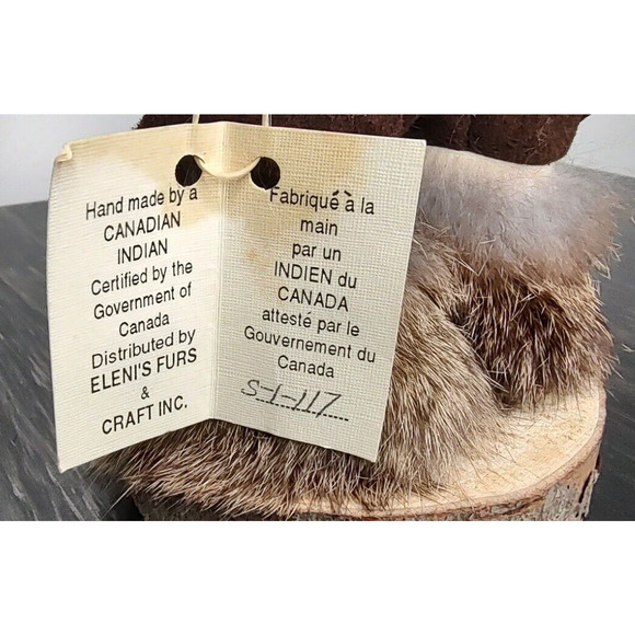 Vintage Cheeky 13" Inuit Eskimo Doll Canadian Indian Handmade with Real Fur (?) - Picture 9 of 11